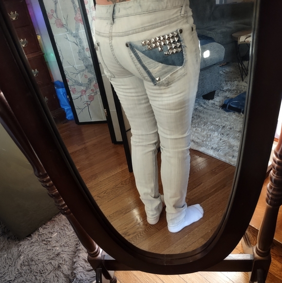 Free People Light Wash Skinny Jeans Lightly Distressed  Size 30 - Picture 3 of 8